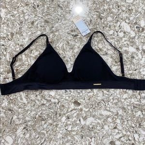 A pea in a pod bra. Sz Small